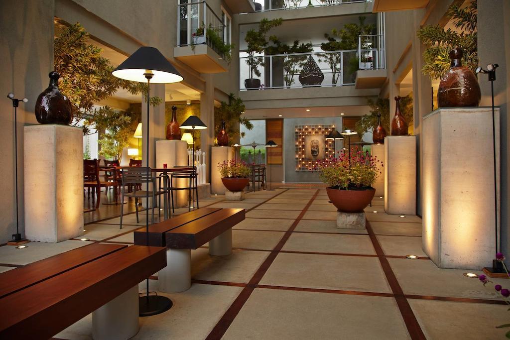 Bumi Semilir Art And Boutique Hotel Cihanjuang Bagian luar foto