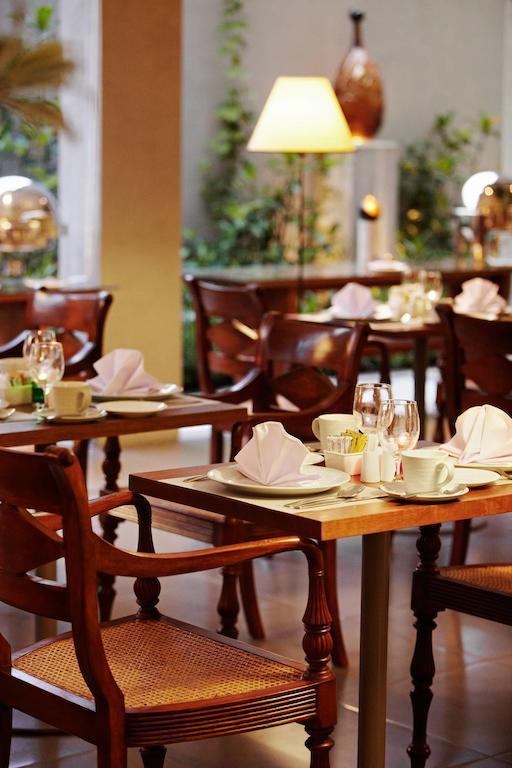 Bumi Semilir Art And Boutique Hotel Cihanjuang Bagian luar foto