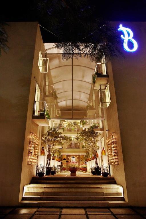 Bumi Semilir Art And Boutique Hotel Cihanjuang Bagian luar foto